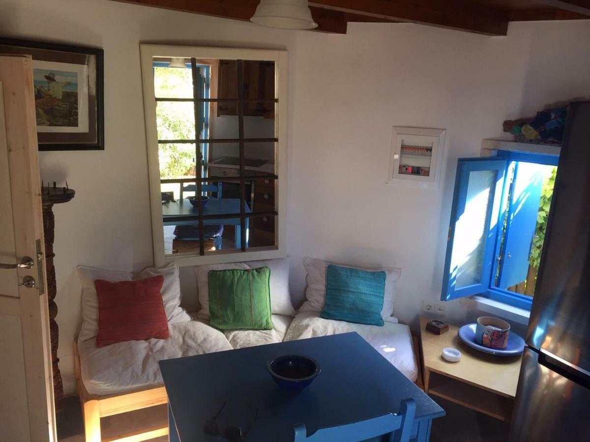 Villa Antonia Almirida Exteriör bild